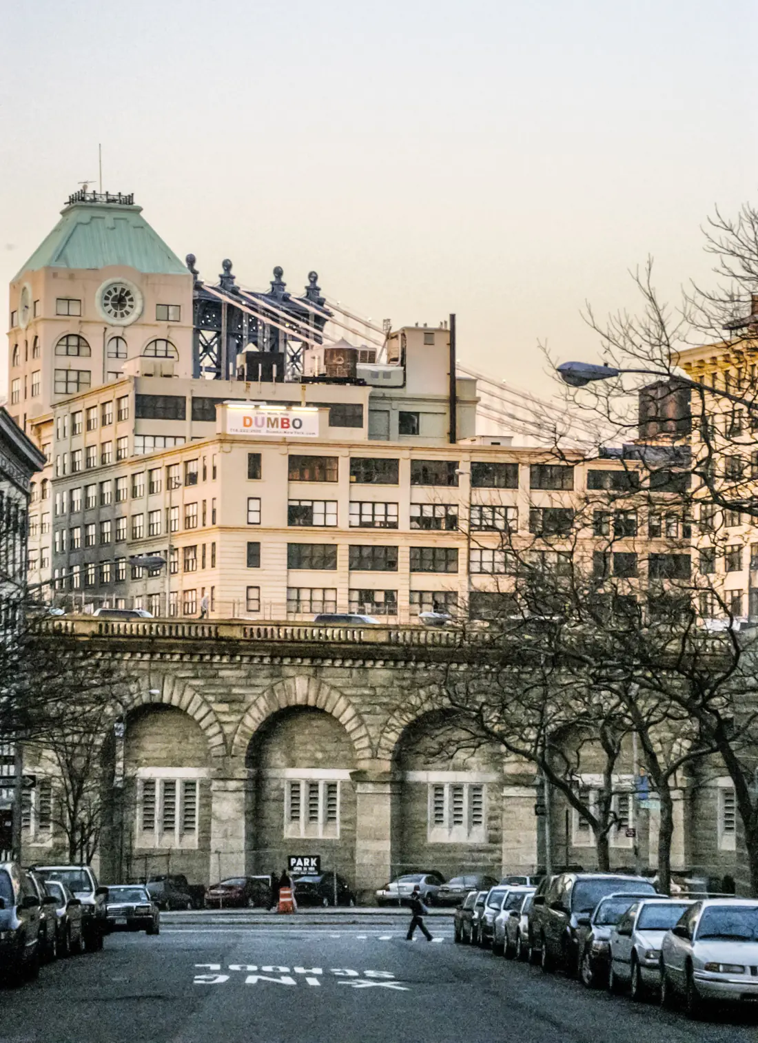 Eröffnung der Brooklyn Bridge — New York City, USA