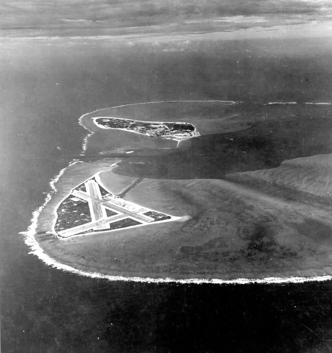 Bătălia de la Midway începe — Midway Atoll, Pacific Ocean