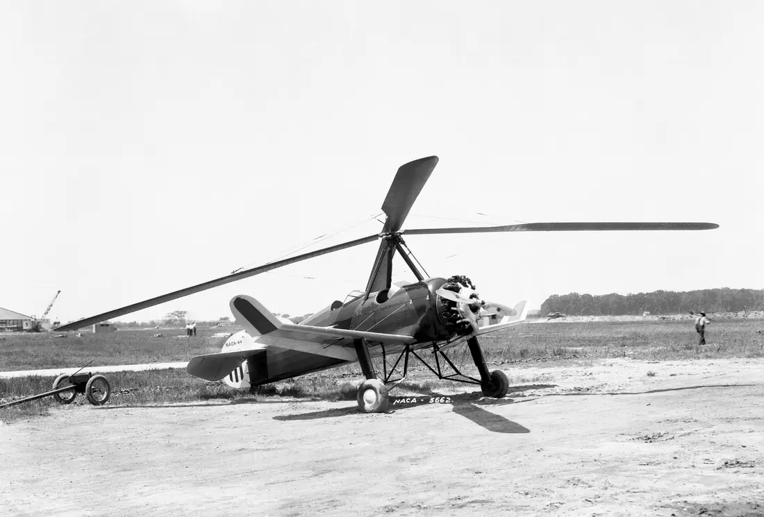 Juan de la Cierva Demonstrates Autogyro — Madrid, Spain