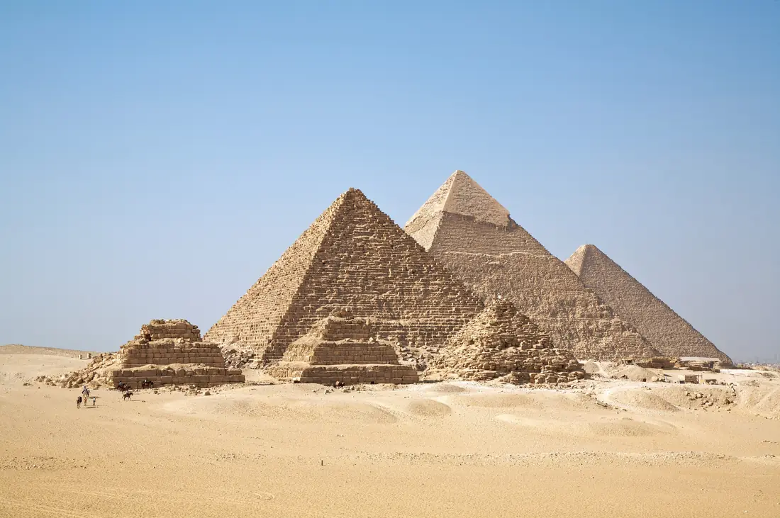Egyptian Free Officers Movement deposes King Farouk, ushering Arab nationalism — Cairo, Egypt
