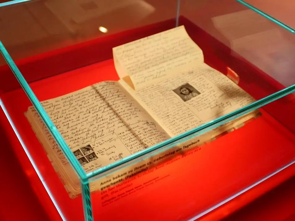 Anne Frank writes her final diary entry before capture — Amsterdam, Netherlands