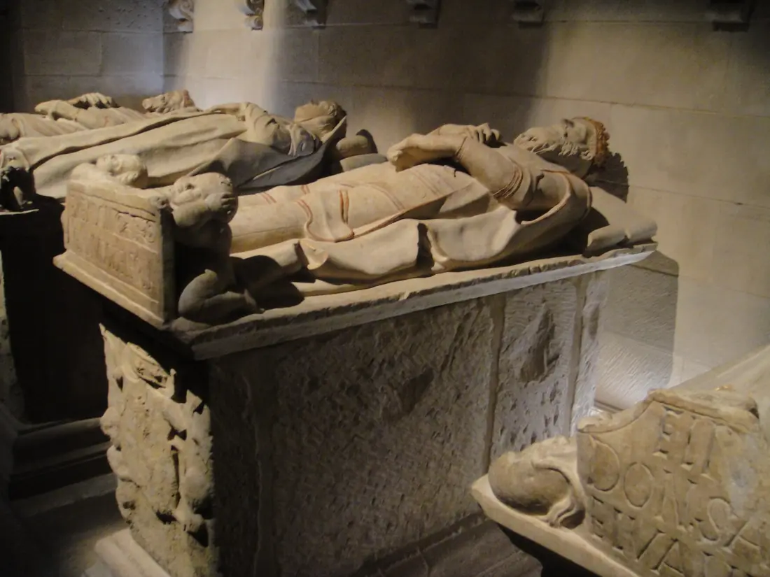 Le roi Bermudo III tombe au combat, modifiant le pouvoir ibérique — León, Spain