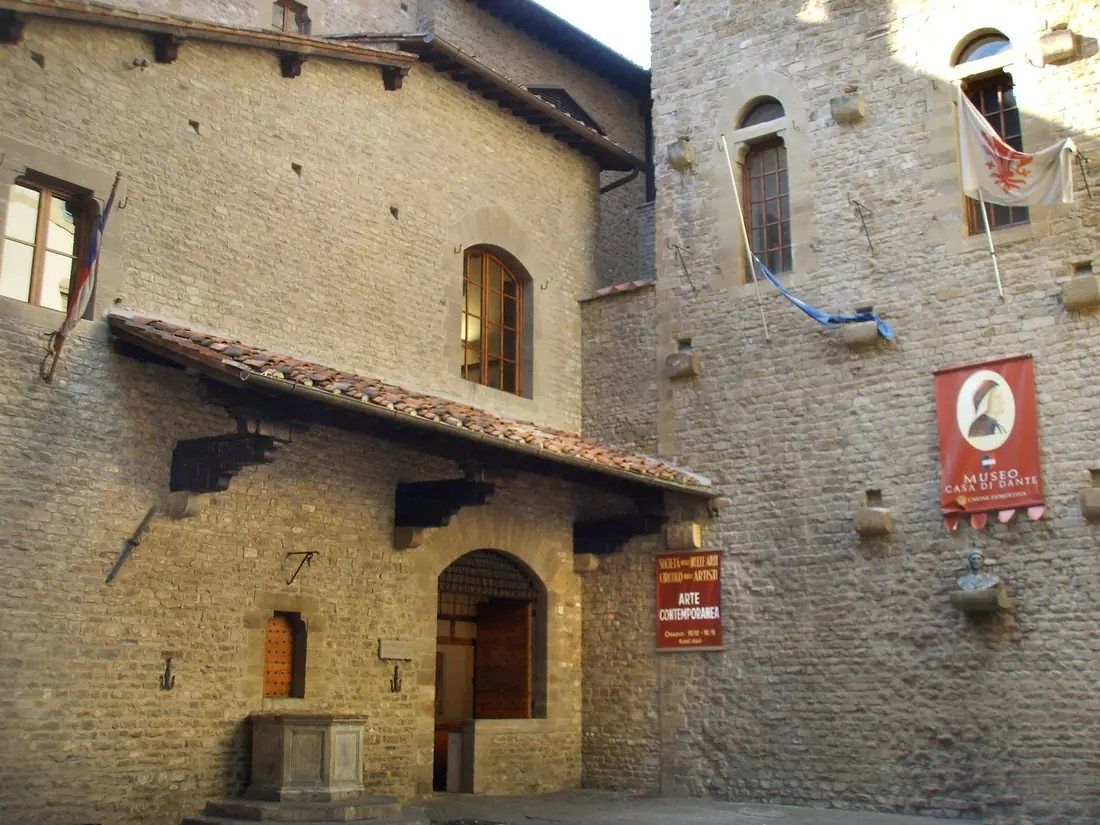 Fallece Dante Alighieri, autor de la Divina Comedia — Ravenna, Italy