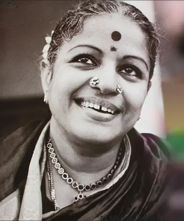 Nacimiento de M.S. Subbulakshmi: primera música india galardonada con el Bharat Ratna — Tiruchirapalli, India