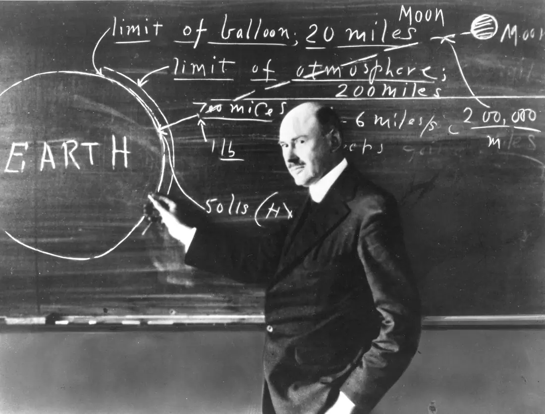 Robert Goddard, Father of Modern Rocketry, Is Born — Worcester, Massachusetts, United States