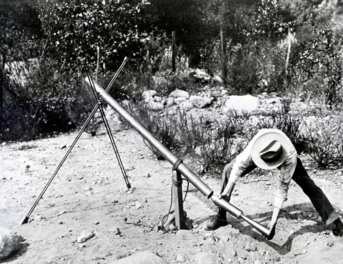 Robert Goddard, Father of Modern Rocketry, Is Born — Worcester, Massachusetts, United States