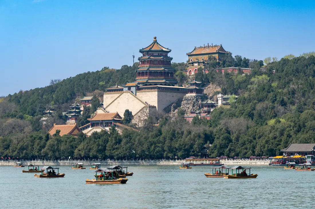 Beijing se convierte en la capital Ming al completarse la Ciudad Prohibida — Beijing, Ming China